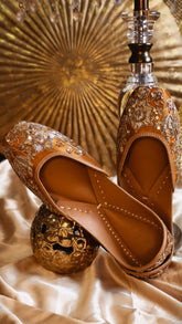 WALNUT LUSTER (JUTTI)